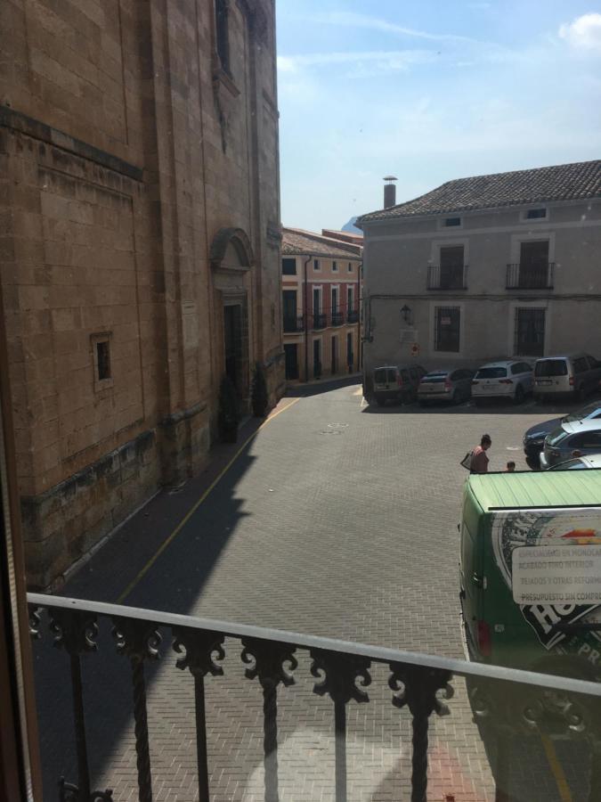 Casa Rural Puerta De La Iglesia Elche de la Sierra Exterior foto